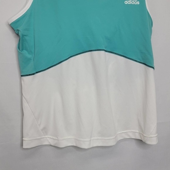 ADIDAS Tank with adjustable sports bra under Air whole in back - Picture 5 of 12